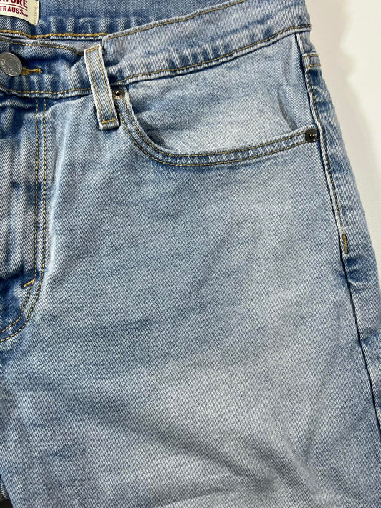 Signature Levi Strauss Light Blue Denim Shorts 32