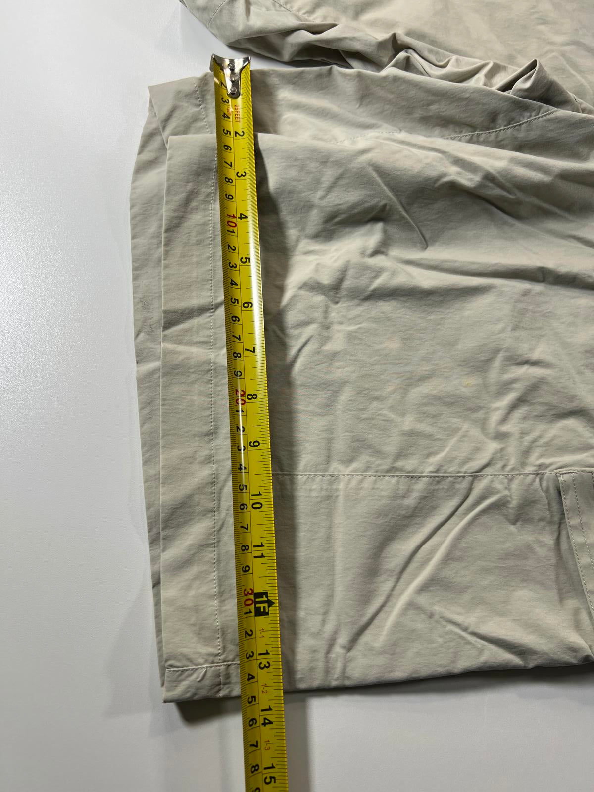 Patagonia Men's Beige Cargo Shorts 38