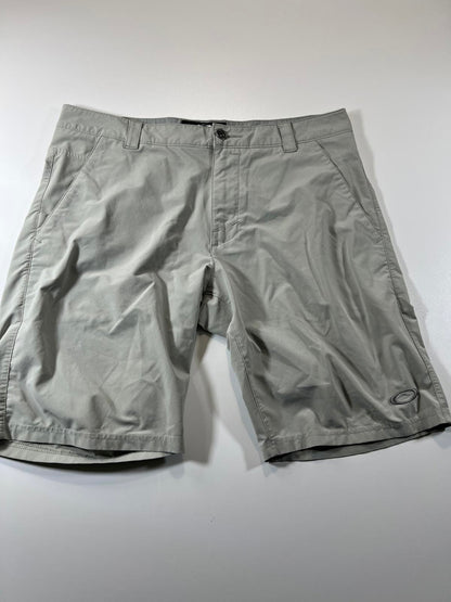 Oakley Men's Light Grey Casual Shorts