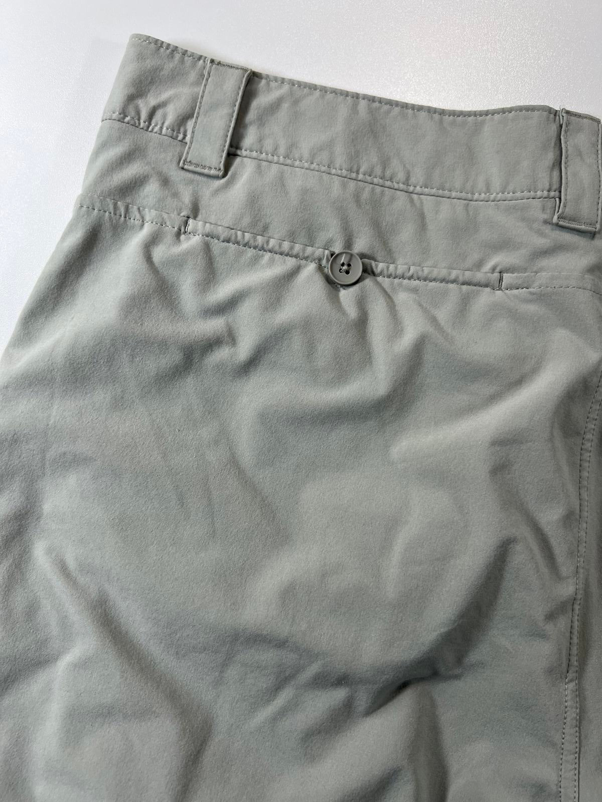 Oakley Men's Light Grey Casual Shorts