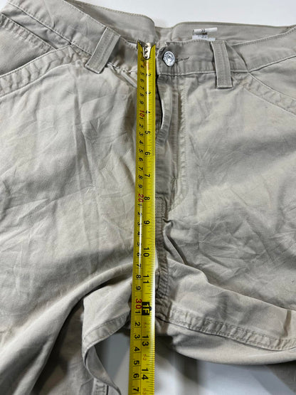 Vintage Levi’s Men's Beige Cargo Shorts 30