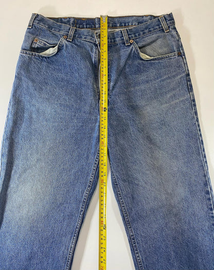 Vintage Levi’s orange tab Blue Denim Jeans 34