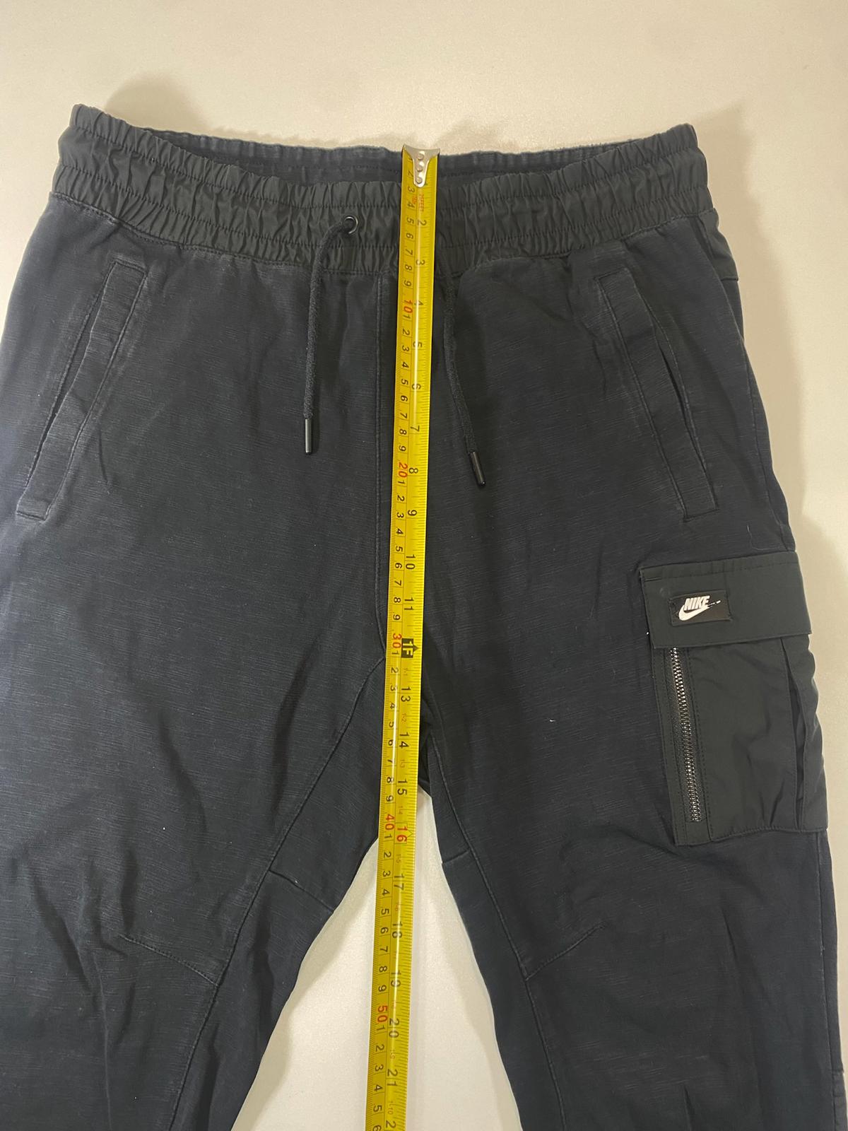 Nike Black Cargo Jogger Pants with Zipper Pocket