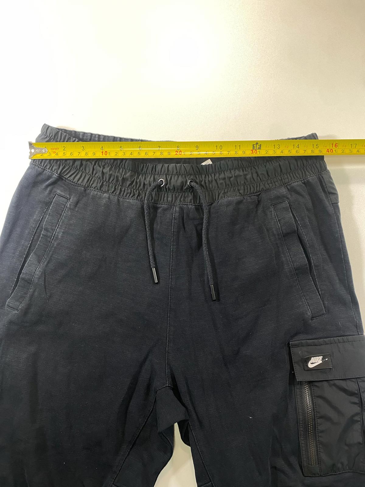 Nike Black Cargo Jogger Pants with Zipper Pocket