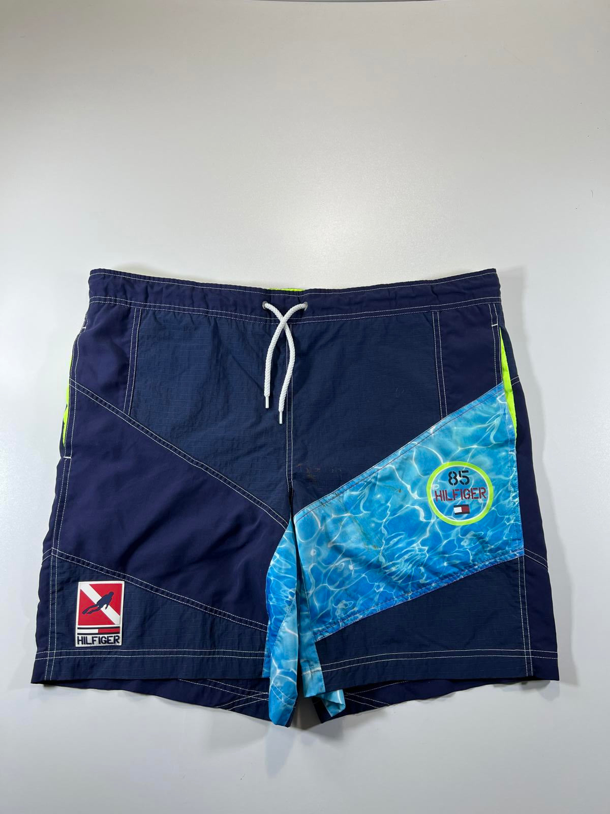Tommy Hilfiger Men's Swim Shorts with Water Print Accent