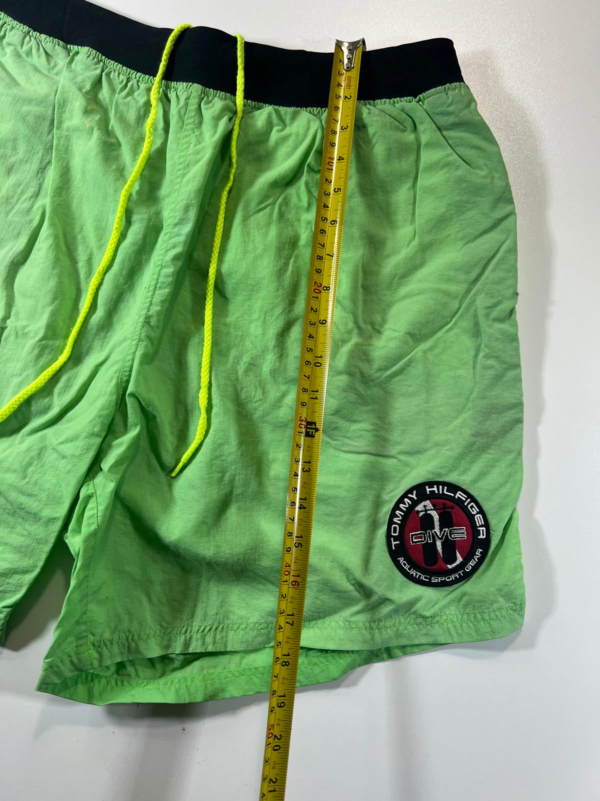 Vintage Hilfiger Green and Blue Men's shorts XL