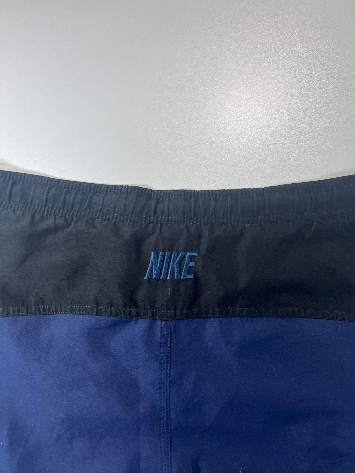 Nike Men's Navy Blue Athletic Shorts M