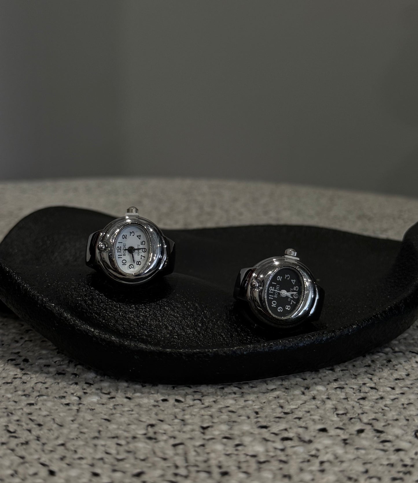 OVAL WATCH RING