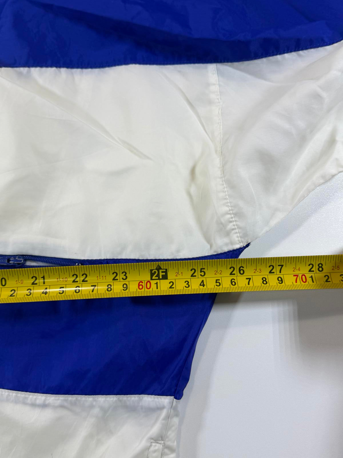 Vintage Nike White and Blue Windbreaker Jacket L