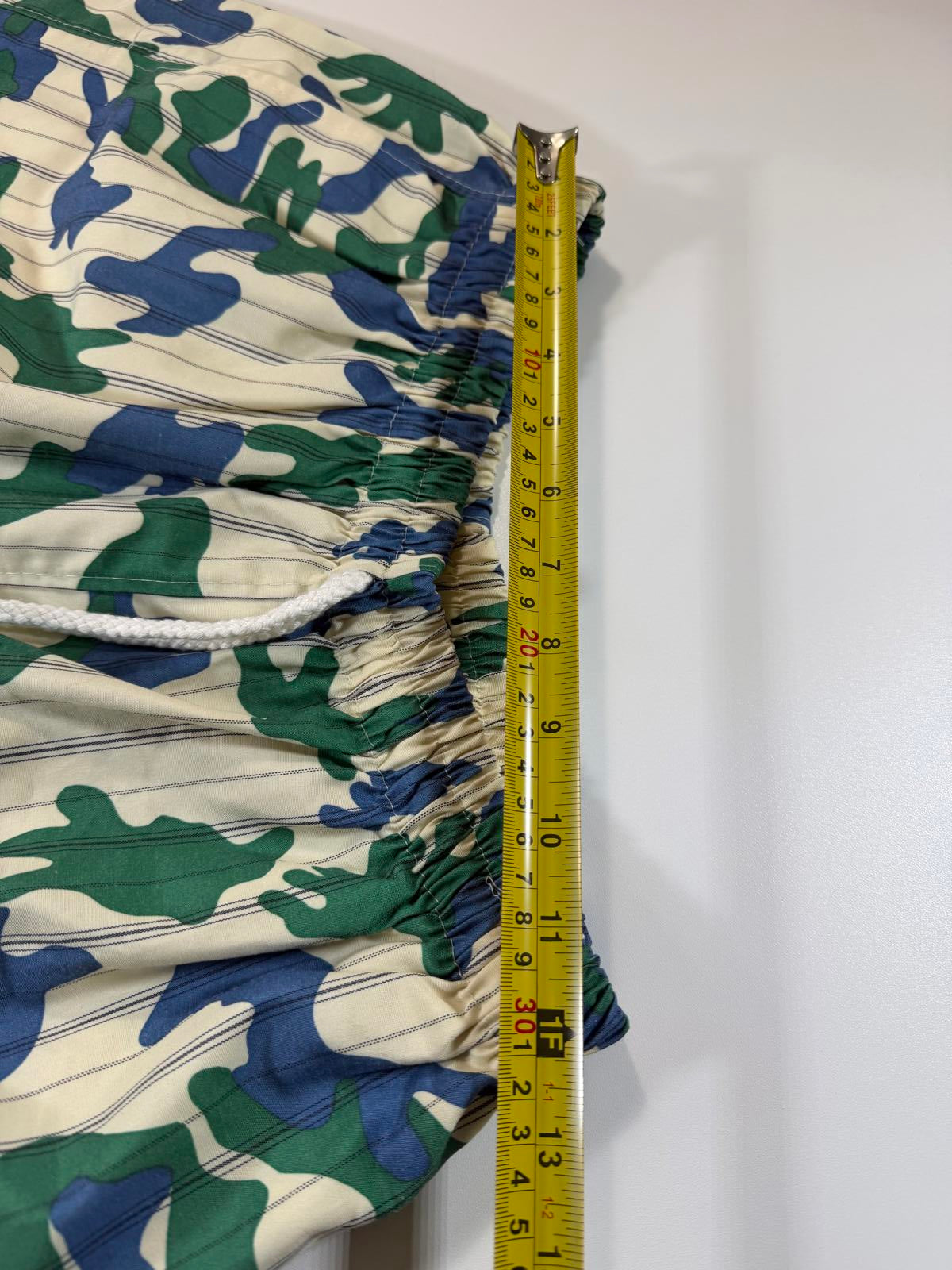 CHICHA Sport Camouflage Print Shorts with Drawstring Waist M