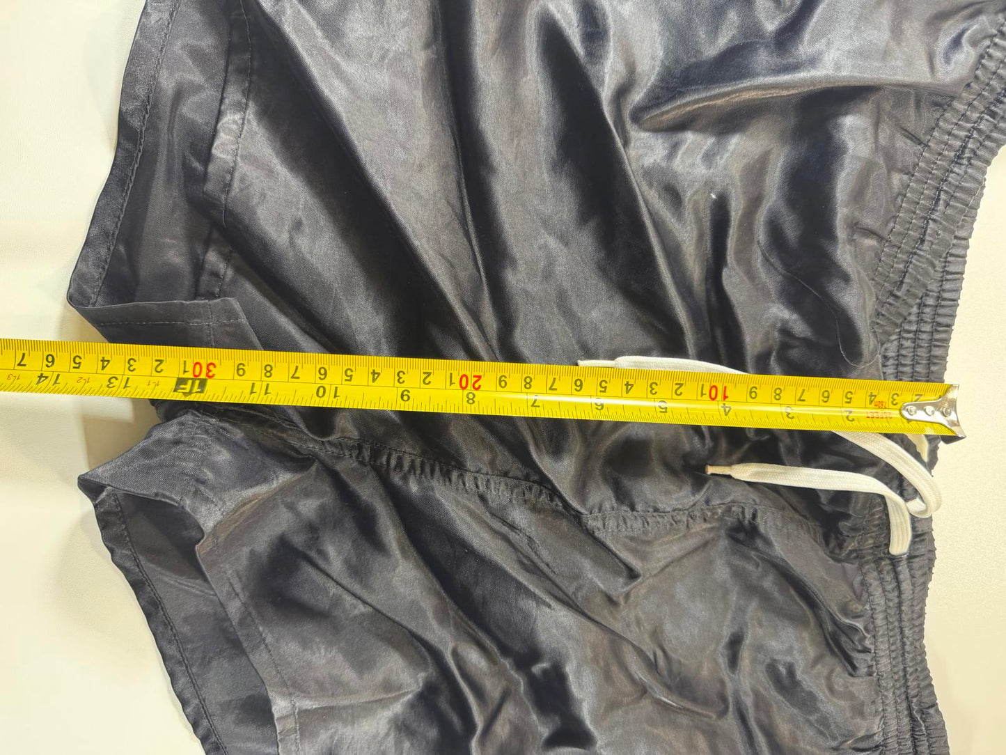 Umbro Black Athletic Shorts with Drawstring Waist L