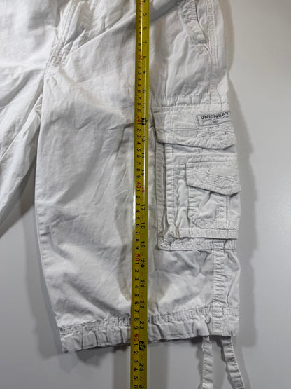 Unionbay White Cargo Shorts with Multiple Pockets 32