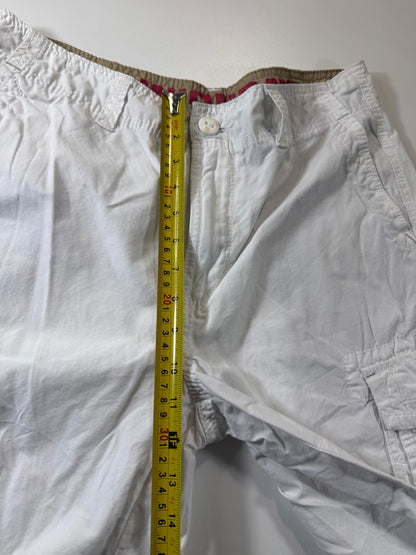 Unionbay White Cargo Shorts with Multiple Pockets 32
