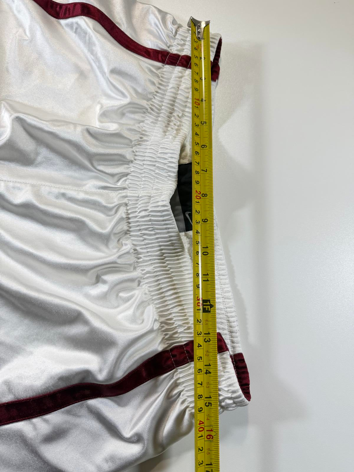 Nike White and Burgundy Athletic Basketball Shorts M