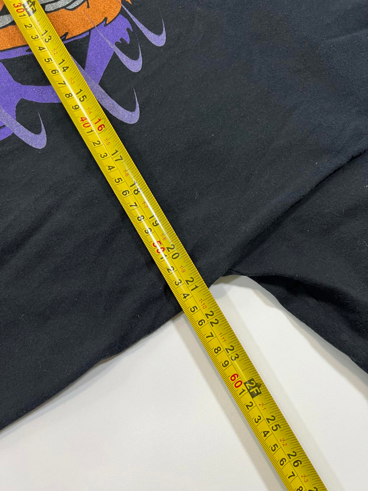 Vintage XL T-Shirt with Tasmanian Devil Graphic