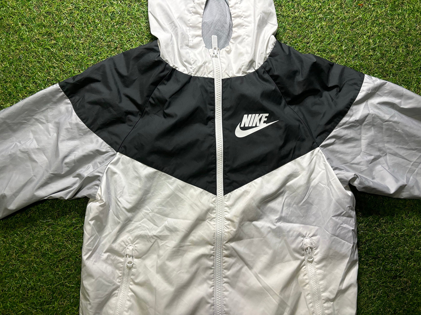 Nike Black and white light jacket